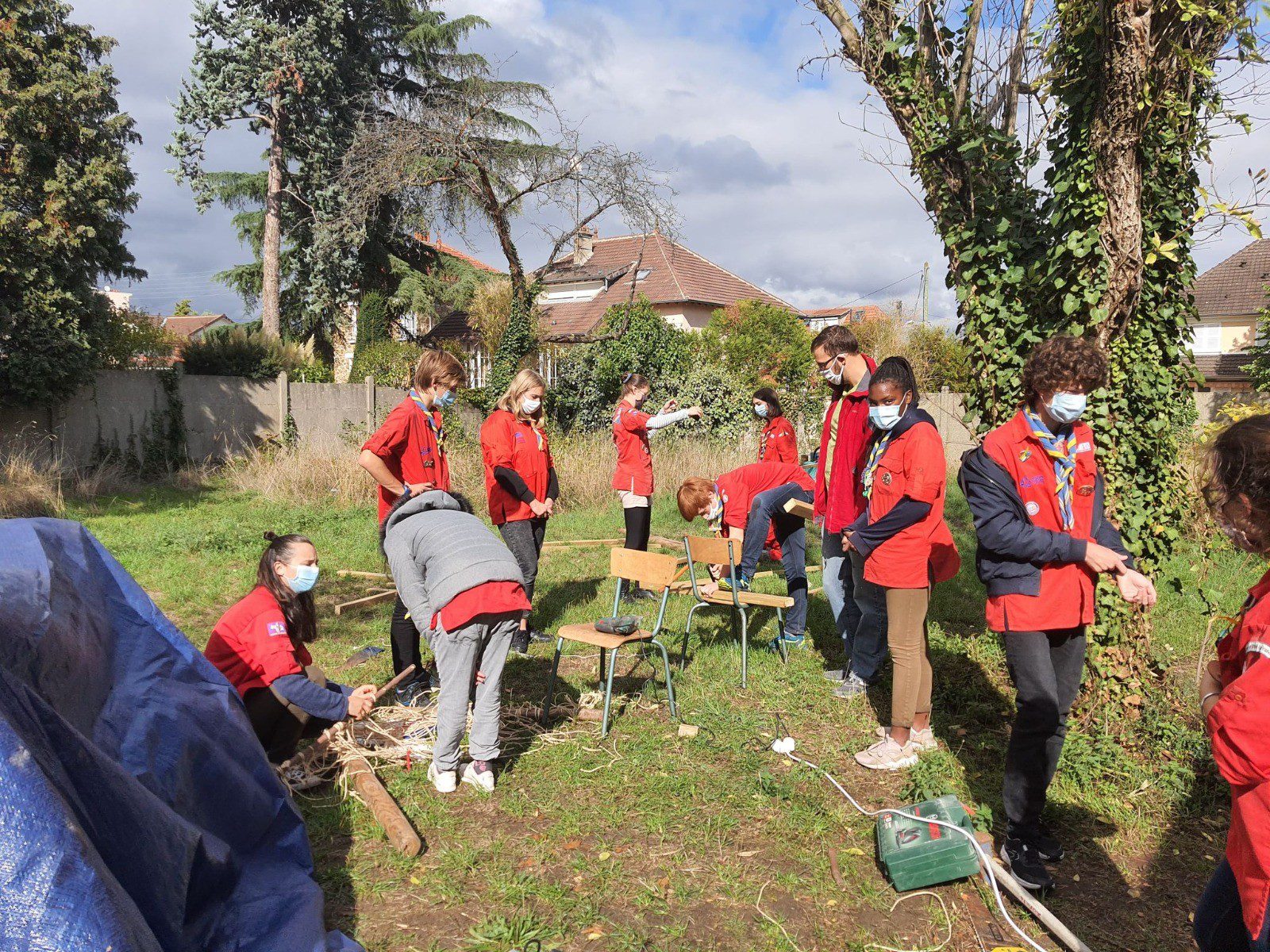 Groupe de jeunes en plein Air