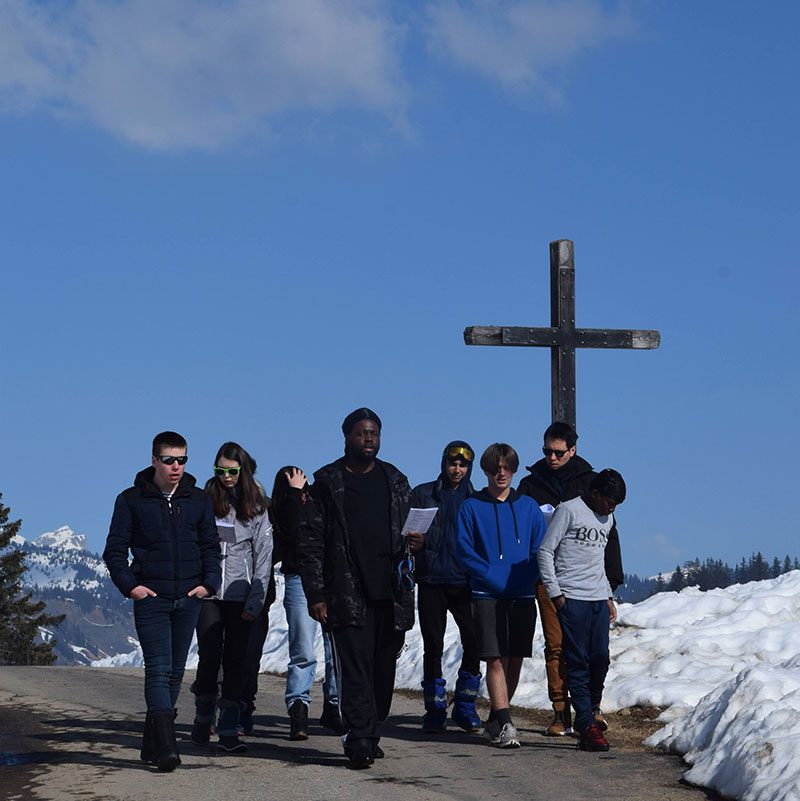 Groupe de jeunes en plein Air