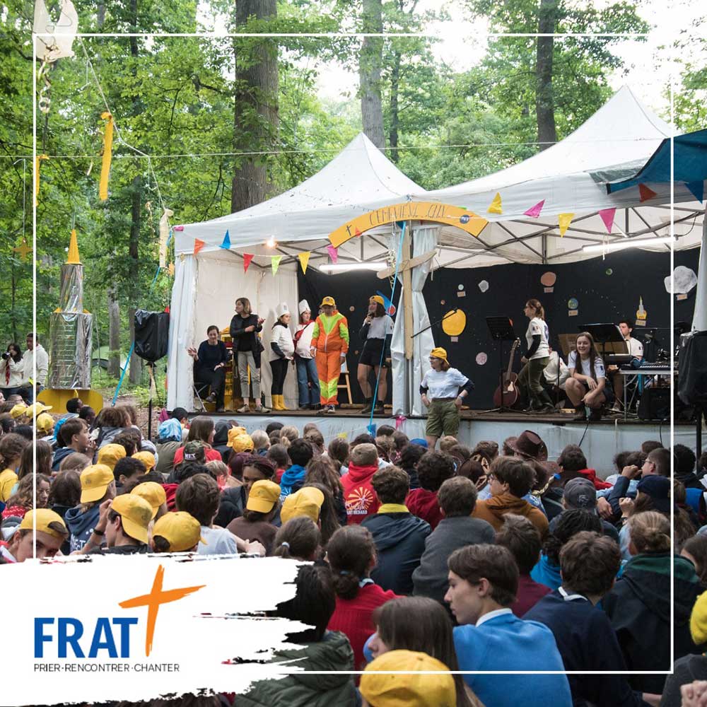 Groupe de jeunes en plein Air