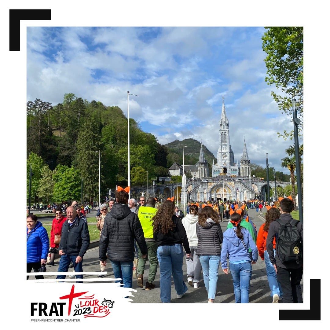 Groupe de jeunes en plein Air