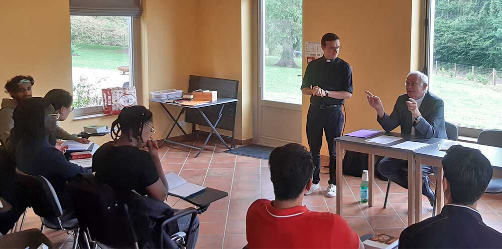 Groupe de jeunes en plein Air