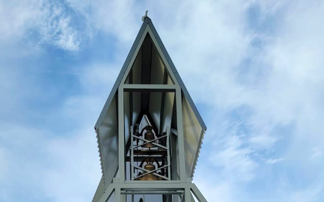 Inauguration du clocher du Christ-Roi