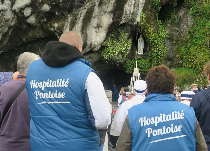 Groupe de jeunes en plein Air