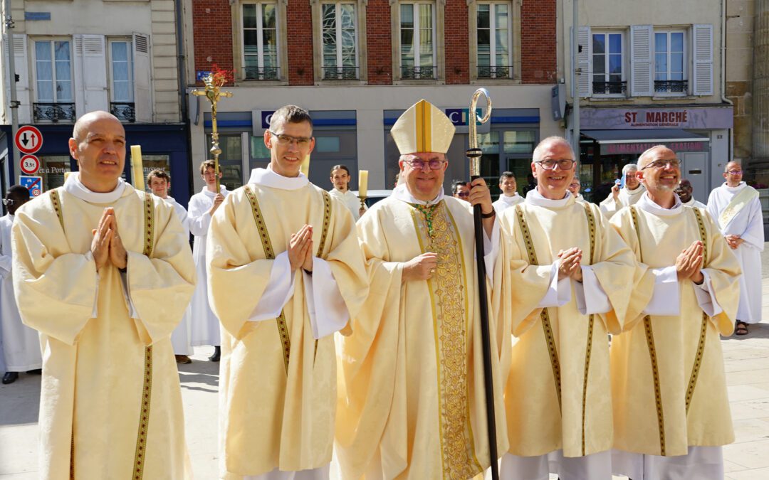 Quatre nouveaux diacres pour l’Église du Val-d’Oise !
