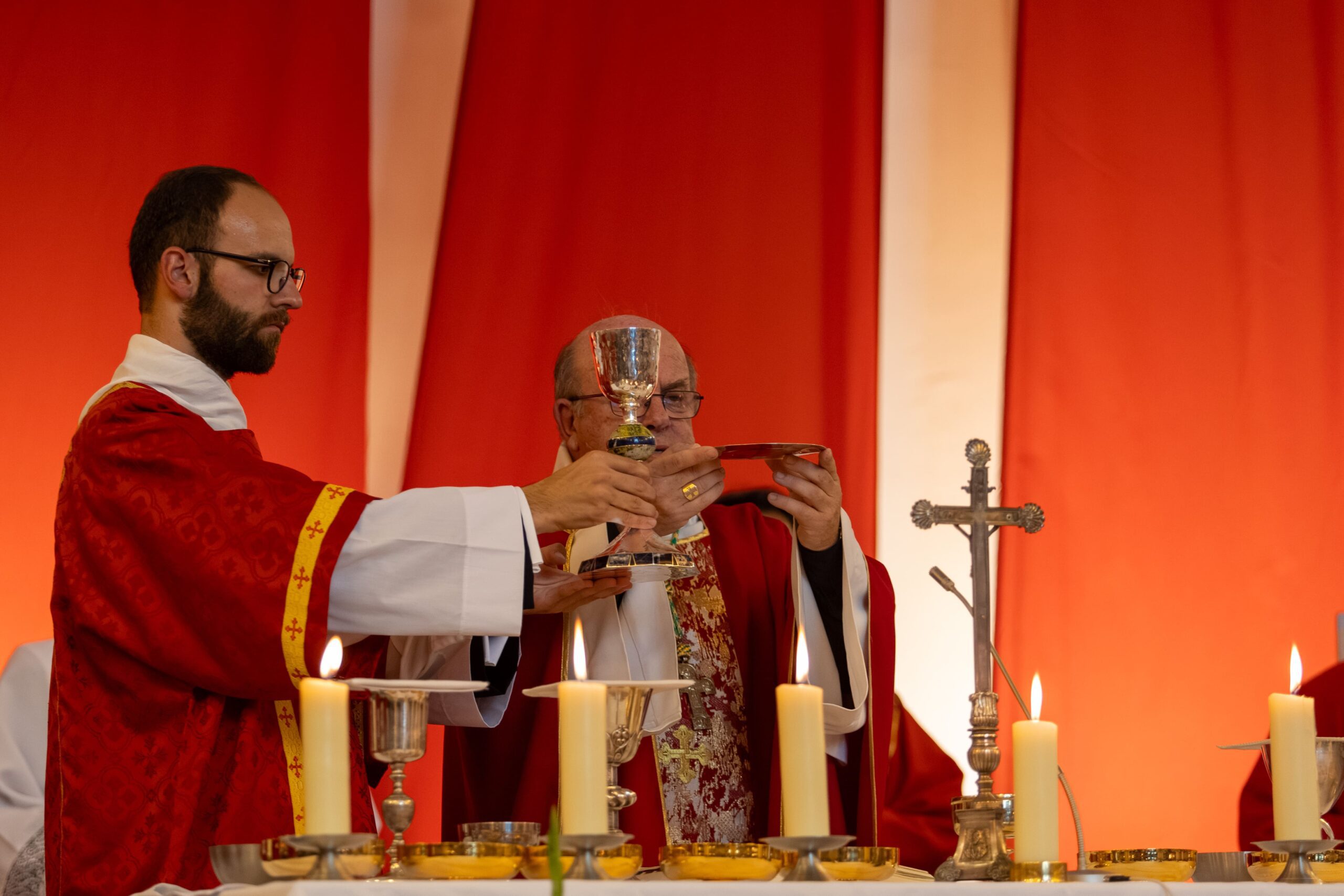 20250913 172402360 IOS Ordination de Henri Lajouanie