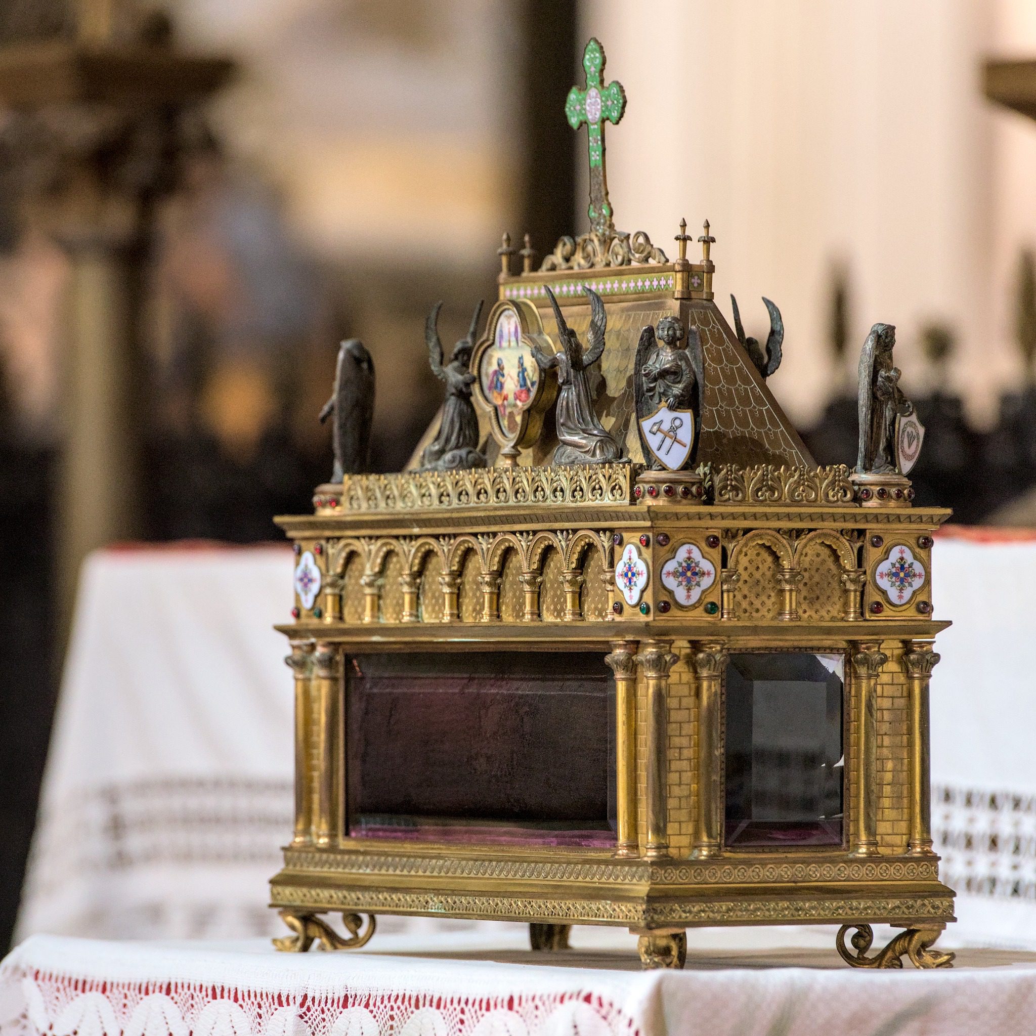 Mgr Parolin Ste Tunique 22 03 2026 5